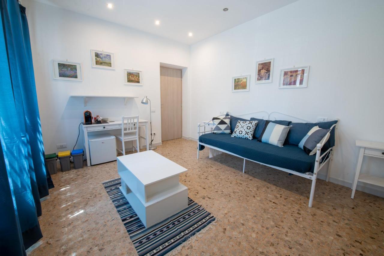 Casa Rosa Beige E Blu Lejlighed Rom Eksteriør billede