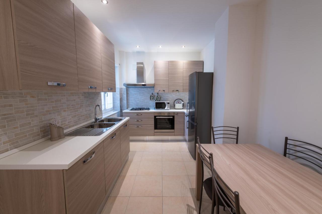 Casa Rosa Beige E Blu Lejlighed Rom Eksteriør billede