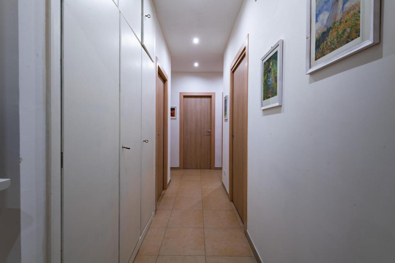 Casa Rosa Beige E Blu Lejlighed Rom Eksteriør billede